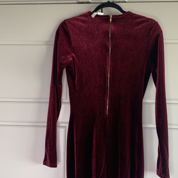 Velvet Burgundy Jumpsuit - Picture 4 of 4